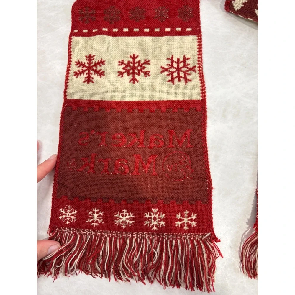 Makers Mark Bourbon Red Cream‎ Snowflake Knit Holiday Scarf Fringe Trim Mens